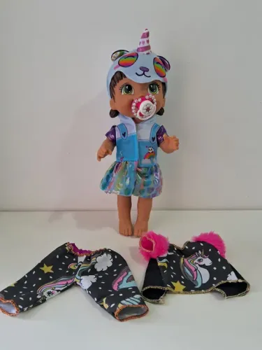 Boneca baby a live Bebê com Roupas de Unicórnio