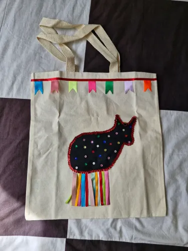 Bolsa ecobag Artesanal Decorada com apliques,bordadas e Fitas