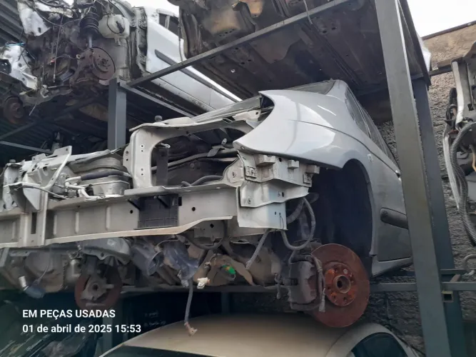 Sucata para retirada de peças Renault scenic 2004