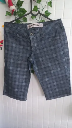 Bermuda jeans com elastano tam. 40