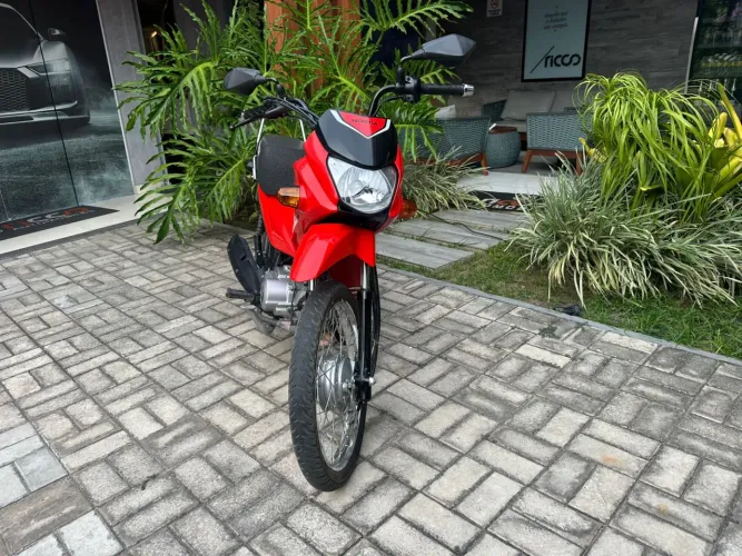 HONDA POP 110 ANO 2025 COM APENAS 4 MIL KMS IMPECÁVEL 