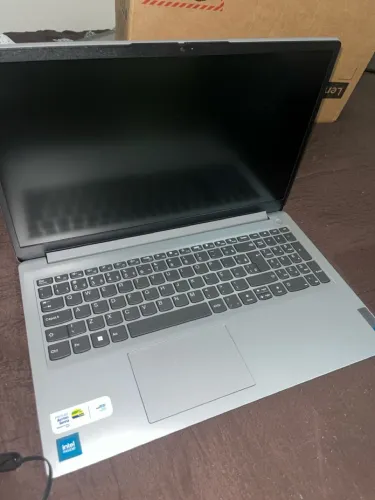 Lenovo Ideapad NOVO NA CAIXA