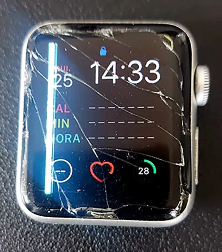Apple watch series 3 38 mm (tela quebrada).