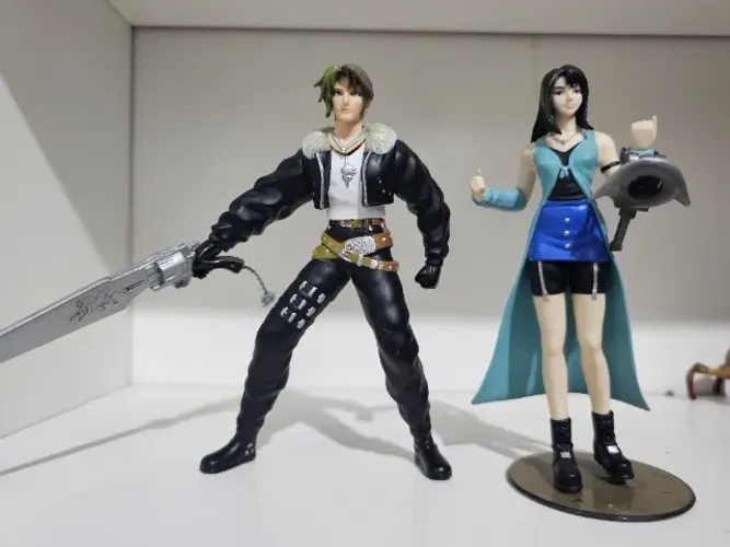 Final Fantasy VIII 8 Squall e Rinoa Bandai Extra Soldier Figures