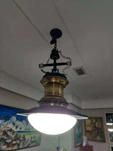 2 Lustre de teto em metal preto e dourado, estilo lampião colonial