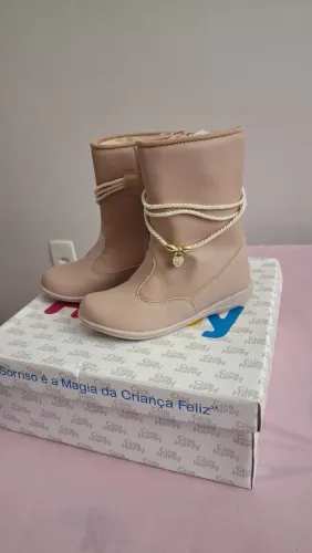 Bota infantil n? 28 na cor nude