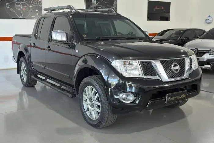 Nissan Frontier SL CD 4X4 2.5tb Diesel AUT 2015