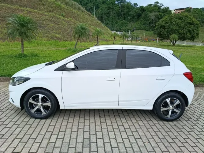 Chevrolet Onix Hatch LTZ 1.4 8V Flex Mec. 4P 2017