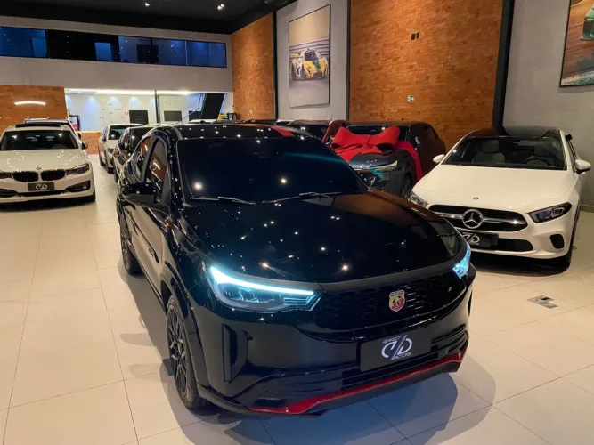 Fiat Fastback Abarth Turbo Flex 1.3 Aut. 2025