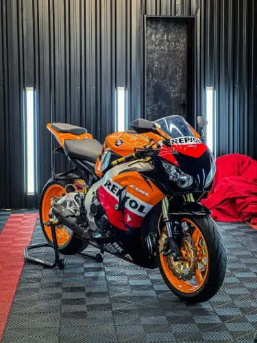 CBR1000RR Repsol - versão rara