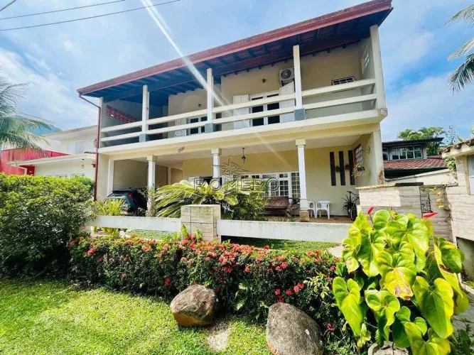 Casa de Condomínio com 5 dorms, Condomínio Lagoinha, Ubatuba - R$ 2.2 mi, Cod: 2345