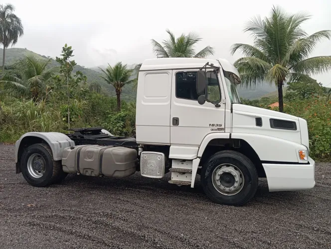 MB 1635 Atron 4x2 2012