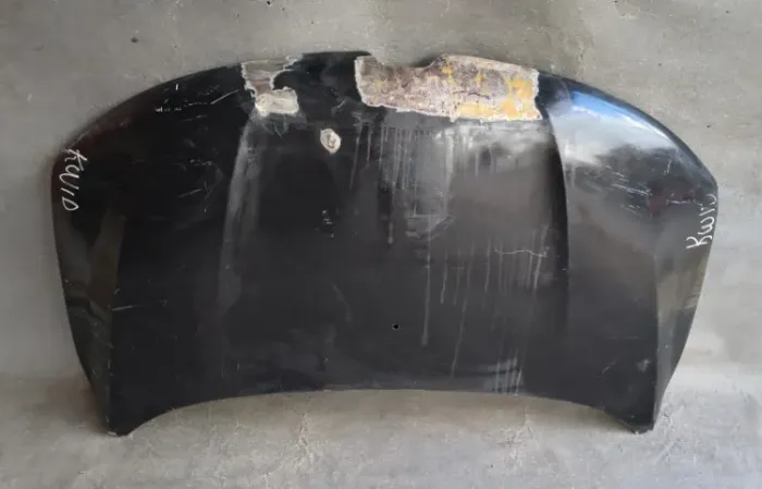 Capô Renault Kwid recuperado