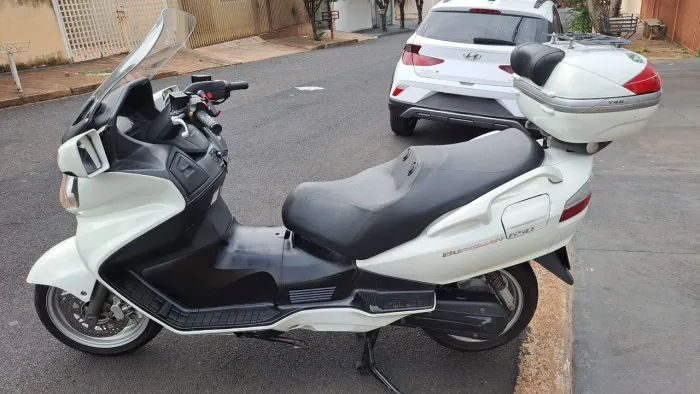 Vende-se burgman 650