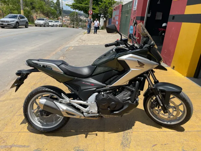 Vendo ou troco nc750x 2019