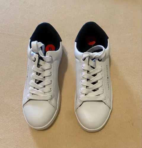 Tênis feminino Tommy Hilfiger novo