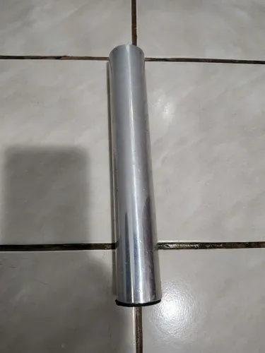 Suporte Decorativo em Alumínio para vidro espaçado altura 24,5 cm é 4mm
