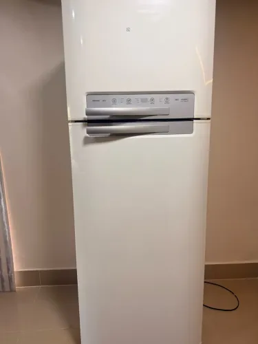 Geladeira Eletrolux em excelente estado de conservação