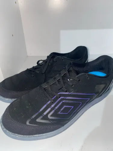 CHUTEIRA DE FUTSAL