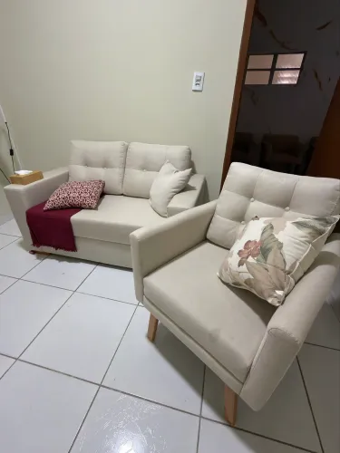 Kit sofá pequeno + 1 poltrona NOVO