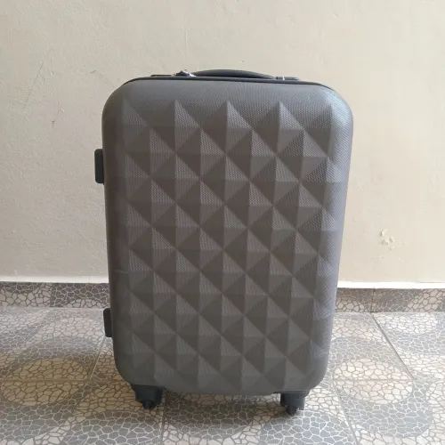 Mala pequena de bordo STRADDA! No meu perfil tem outras. 