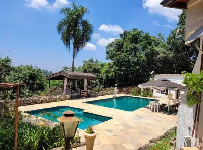 Chácara à venda em Cotia, Água Espraiada (Caucaia do Alto), com 5 suítes, com 1580 m²
