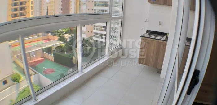 Apartamento à locação com 1 vaga livre 650 metros Metrô Praça da Árvore