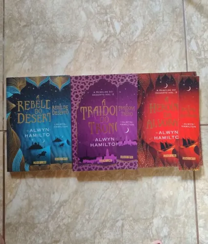 A rebelde do deserto, trilogia 