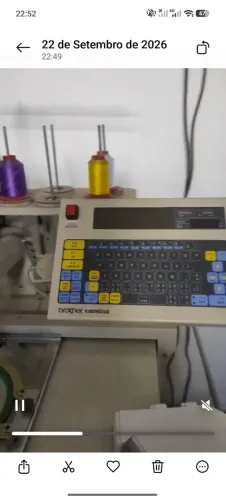 Máquina de bordado industrial - Brother