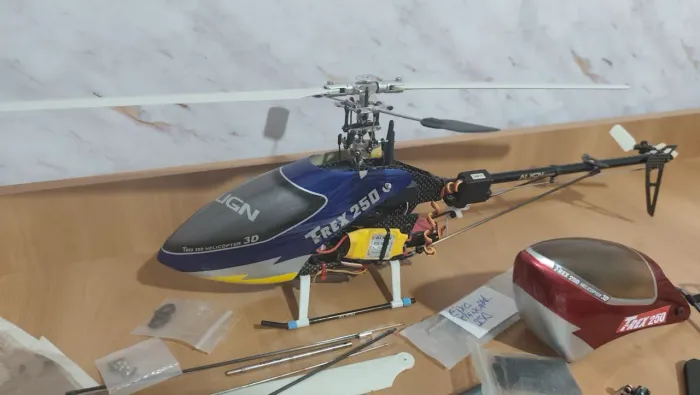 helicóptero t rex 250