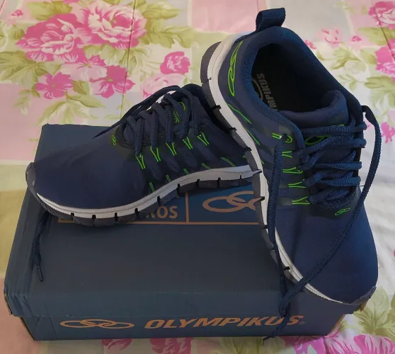 Tênis feminino Olympikus (réplica)