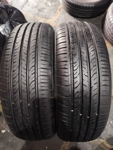 2 Pneus Westlake 185/60/15 Com 99% de borracha.