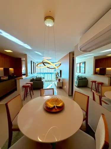 Apartamento com 70m², 2 quartos, 1 suítes, 2 vagas, em Praia de Itaparica à Venda. CJ66