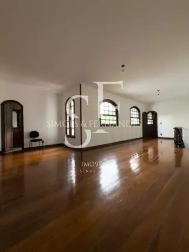 Maracanã - Avenida Paula Sousa - Casa dúplex de 8 quartos com 2 suítes, 2 salas, varanda e