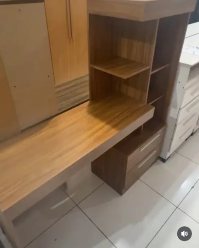 Escrivaninha (Produto Novo)