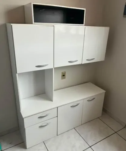 Armário cozinha semi-novo 