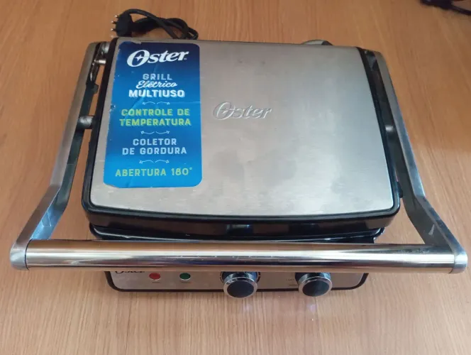 Grill Oster elétrico 220 vts