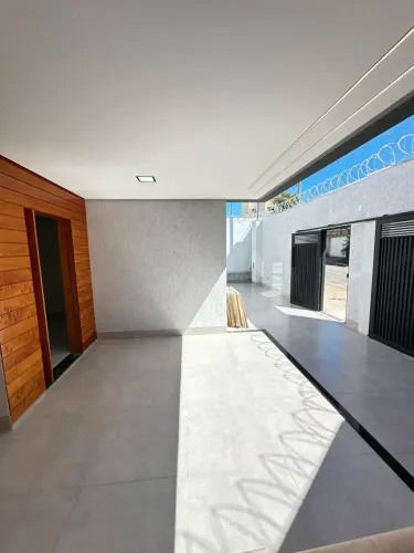 Casa a venda no bairro Delfino.