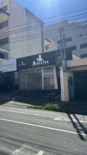 CÔMODO COMERCIAL CENTRO