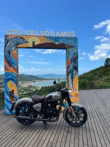 Classic 350 , moto filé!