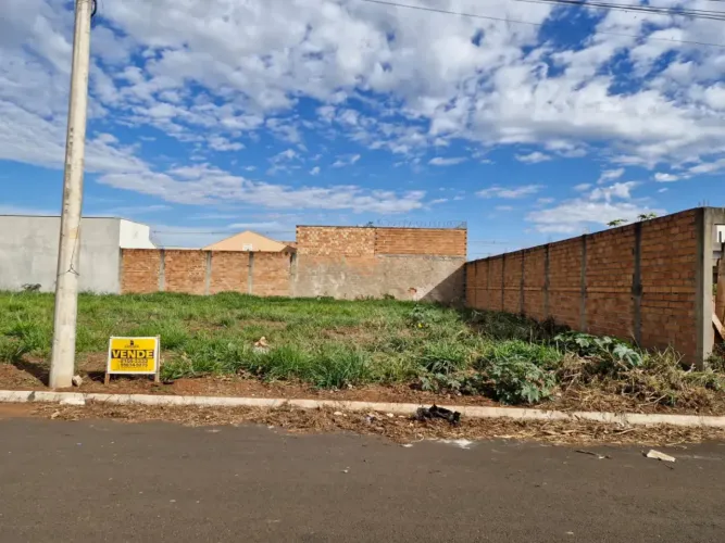 Terreno em excelente localização, pronto para construir.