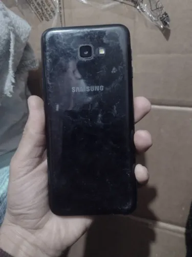 Celular Samsung j4 plus 
