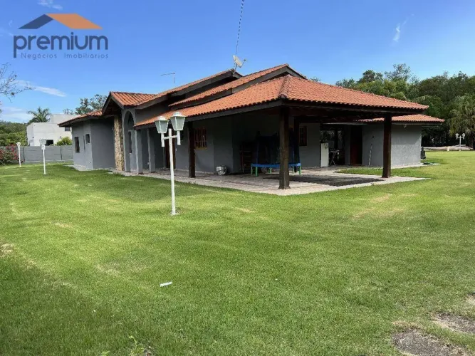 Casa com 3 dormitórios à venda, 250 m² por R$ 1.500.000,00 - Condomínio Campo Verde - Brag