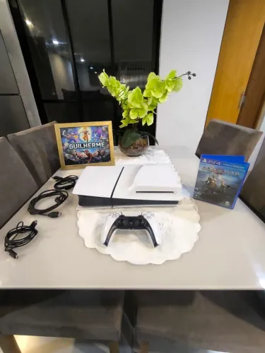 Playstation 5 Slim com Leitor - Novíssimo
