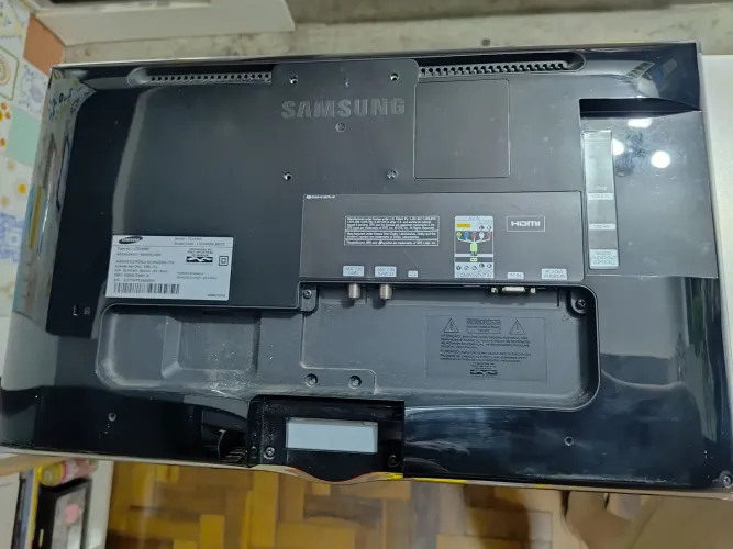 Monitor TV samsung 21,5