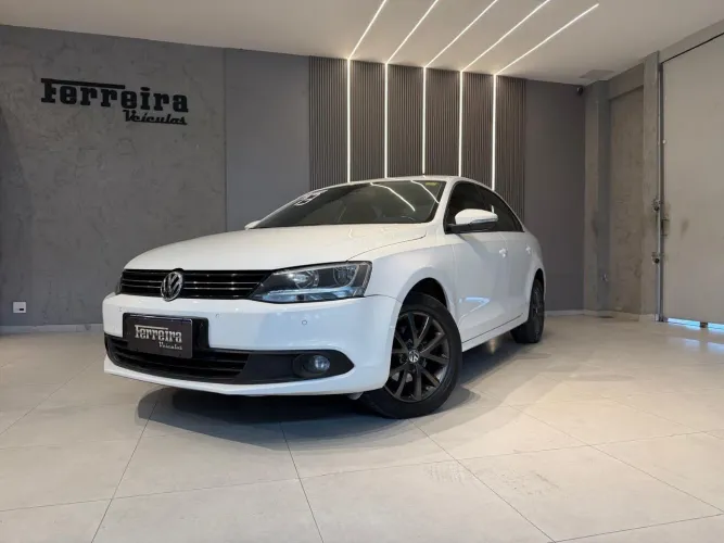 Volkswagen Jetta Comfortline 2.0 T.flex 8V 4P Tipt. 2013