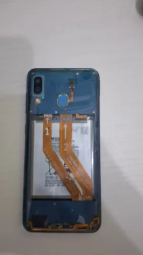 Celular Samsung A30 c/ Defeito na placa principal, ideal p/ retirada de peças