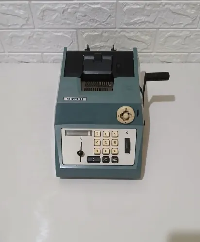 mecânica vintage Olivetti Summa Prima 20,