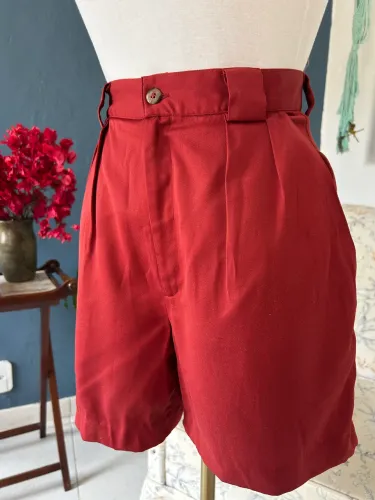 Bermuda Alfaiataria Vintage Vermelha Cintura Alta