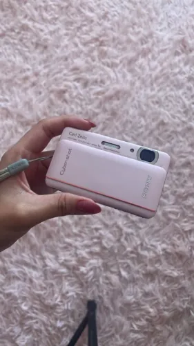 camera digital rara cybershot t66